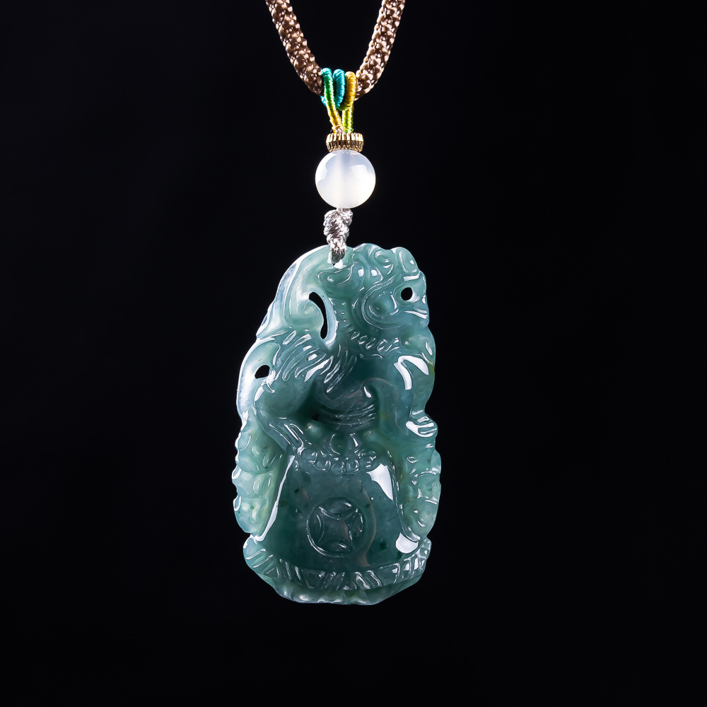 Burmese Jadeite Pixiu Pendant  - đánh giá và giá Women Fashion Designer