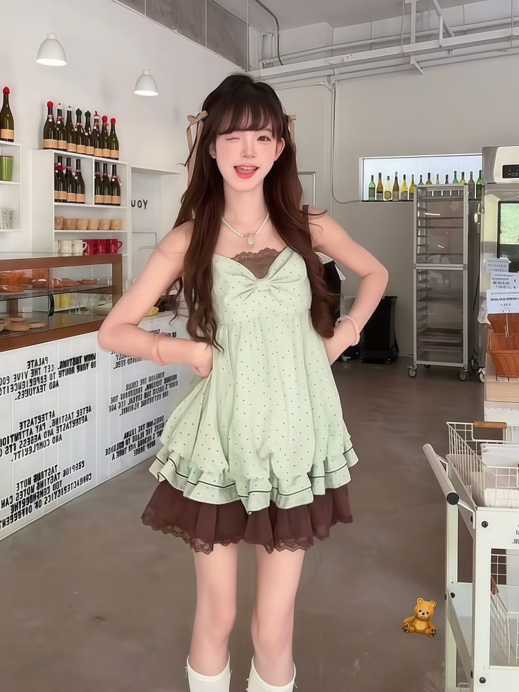 Coquette Sweet Korean Polka Do - đánh giá và giá Ruched Dress Mini